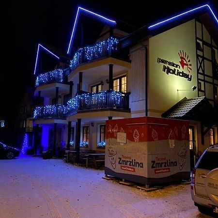 Pension Holiday วัลคาบี ภายนอก รูปภาพ